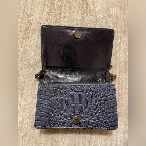 Sondra Roberts New York Blue Faux Croc Print Crossbody or Shoulder Bag or Clutch - Picture 6 of 16